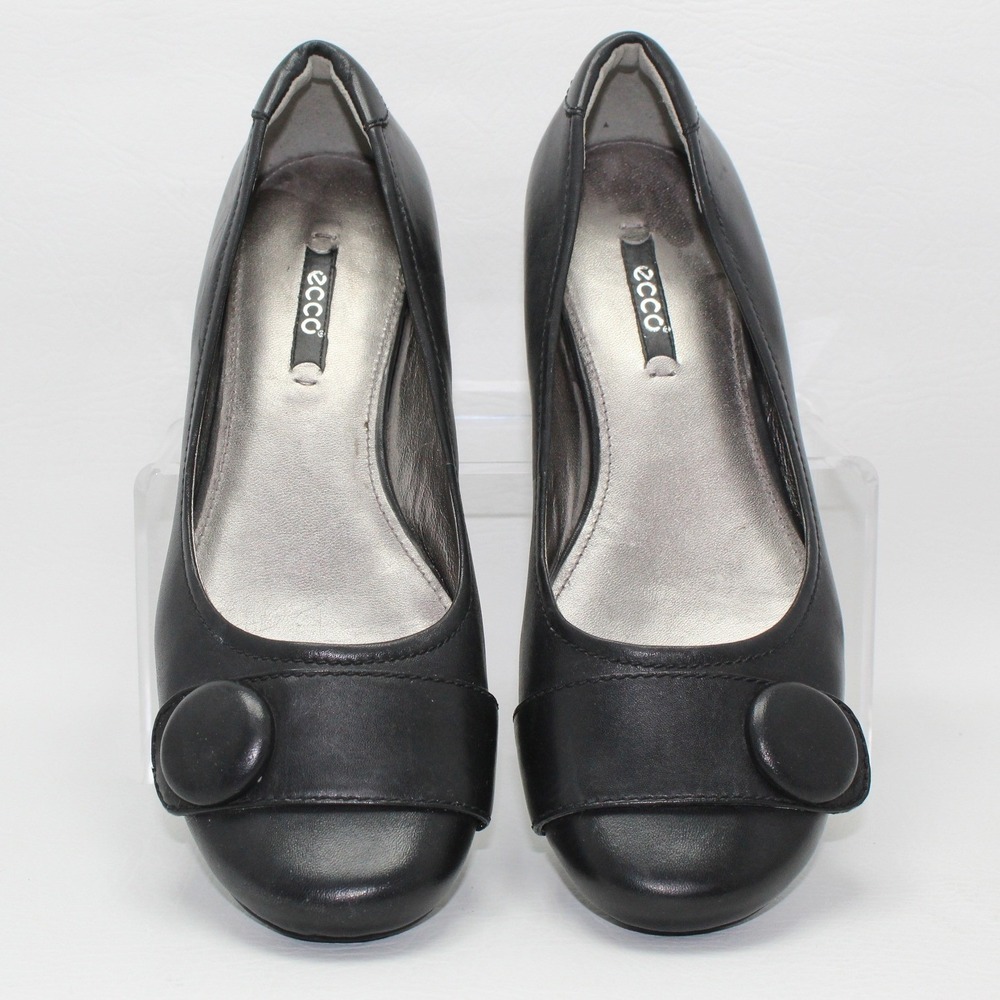 ECCO Womens Black Leather Button Accent Ballet Flats Size 38 Round Toe Shoes